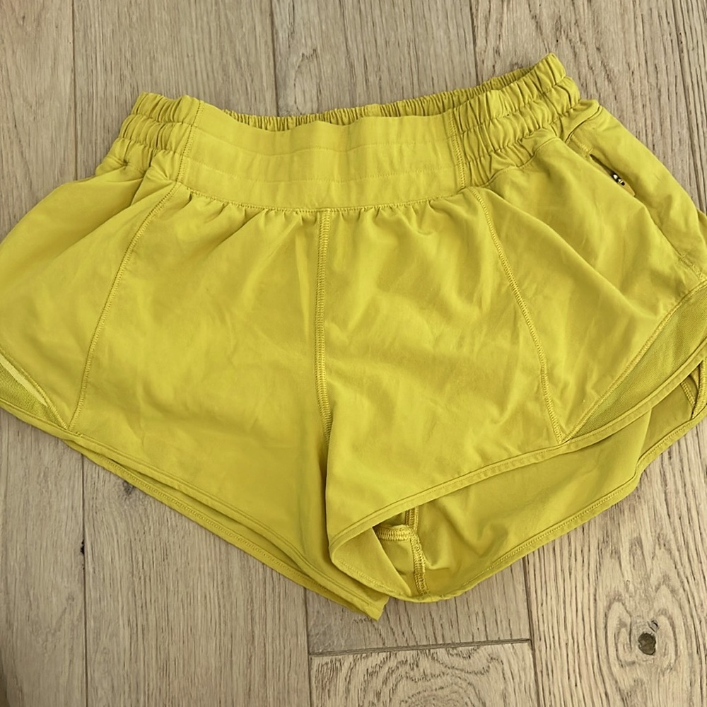 gold lululemon hotty hot shorts!